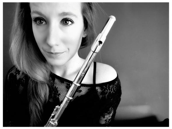 Olga Bertinat, flauta